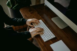 How to Effectively Use Internal Linking in Blogs